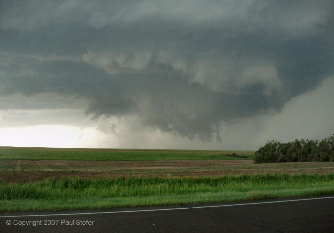 Saint Peter, Kansas storm on the verge of producing a tornado